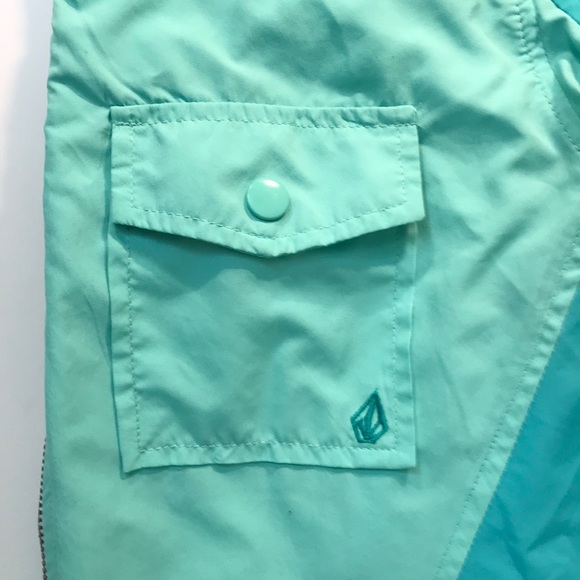 Volcom Jacket - Picture 3 of 5